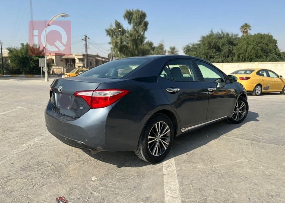 تۆیۆتا کۆرۆلا